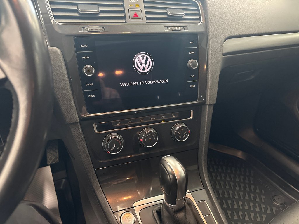 2018 Volkswagen Golf in Paspébiac, Quebec - 15 - w1024h768px