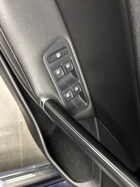 2018 Volkswagen Golf in Paspébiac, Quebec - 13 - w1024h768px