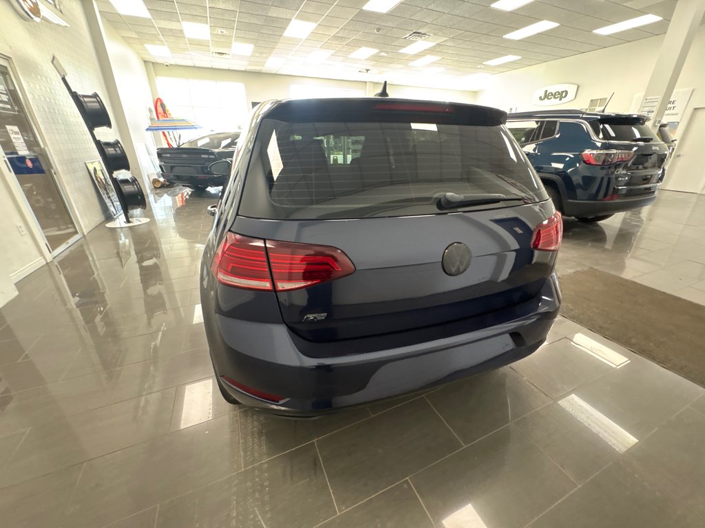 2018 Volkswagen Golf in Paspébiac, Quebec - 6 - w1024h768px
