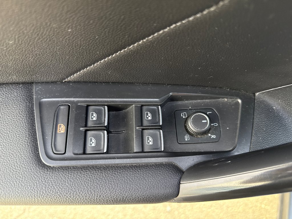 Volkswagen Tiguan Highline 2021 à Chandler, Québec - 11 - w1024h768px