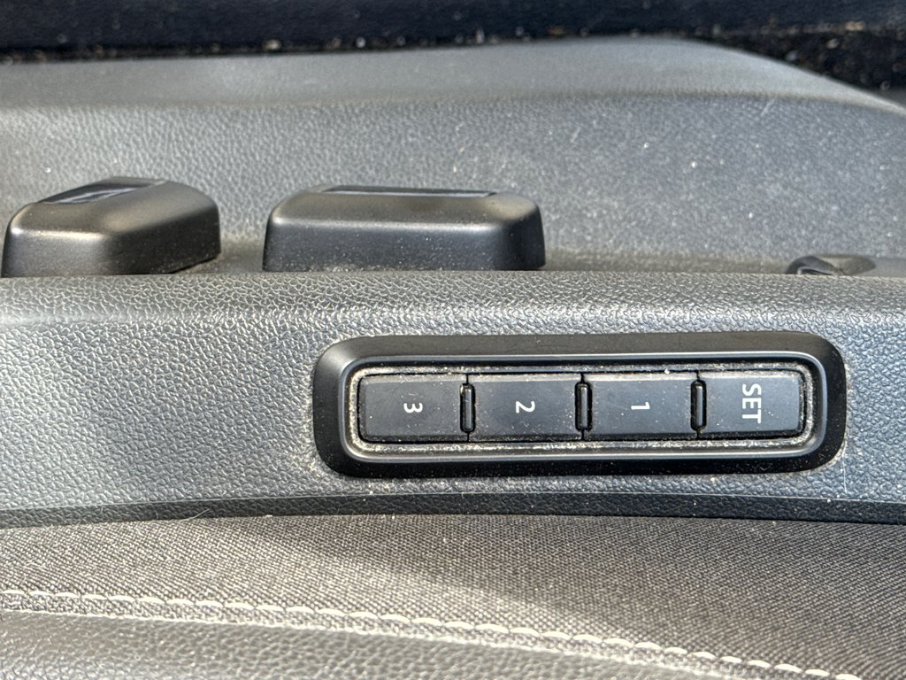Volkswagen Tiguan Highline 2021 à Chandler, Québec - 12 - w1024h768px