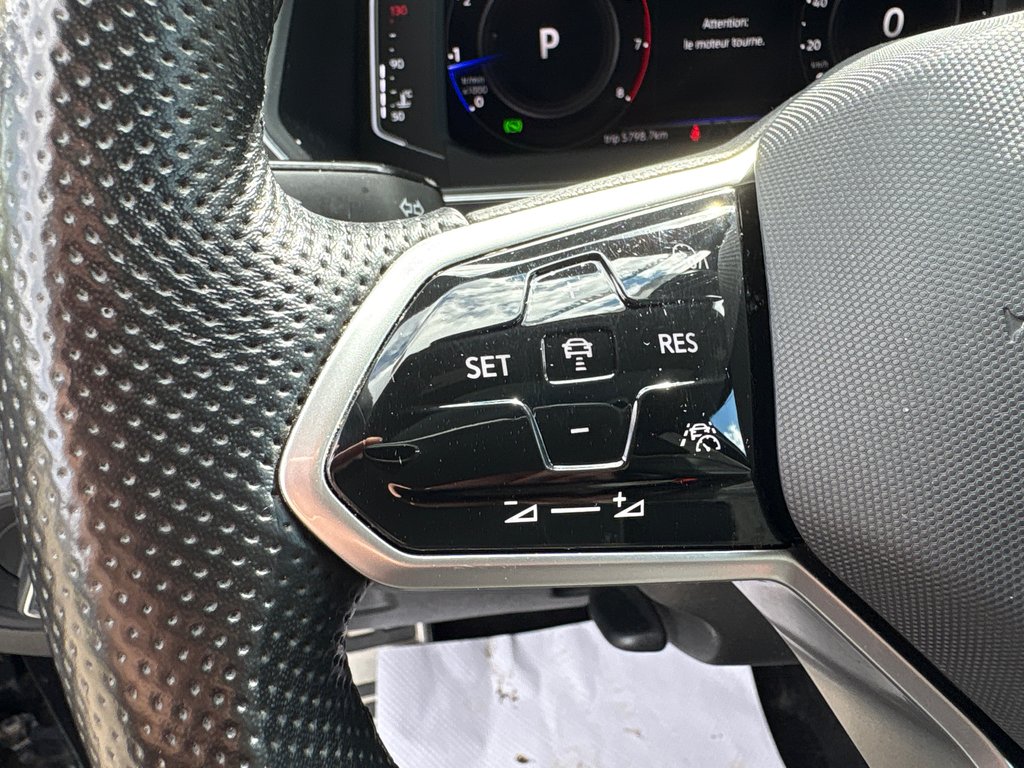 Volkswagen Tiguan Comfortline R-Line Black Edition 2023 à Paspébiac, Québec - 15 - w1024h768px