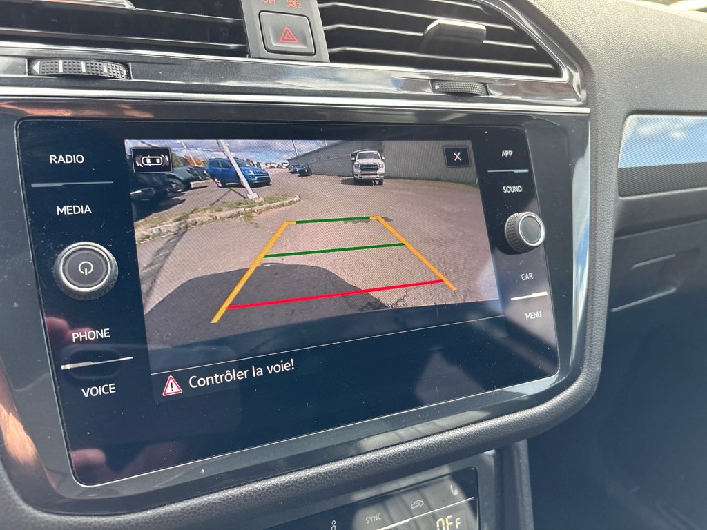 Volkswagen Tiguan Comfortline R-Line Black Edition 2023 à Paspébiac, Québec - 10 - w1024h768px