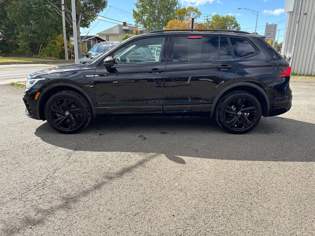 Volkswagen Tiguan Comfortline R-Line Black Edition 2023 à Paspébiac, Québec - 8 - w1024h768px