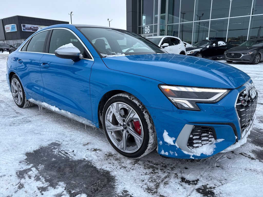 Audi S3 SEDAN Komfort Quattro 2023 à St-Jean-Sur-Richelieu, Québec - 2 - w1024h768px