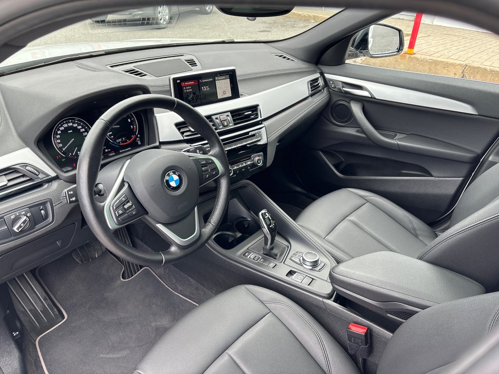 2020  X2 XDRIVE28I AWD in Sherbrooke, Quebec - 12 - w1024h768px