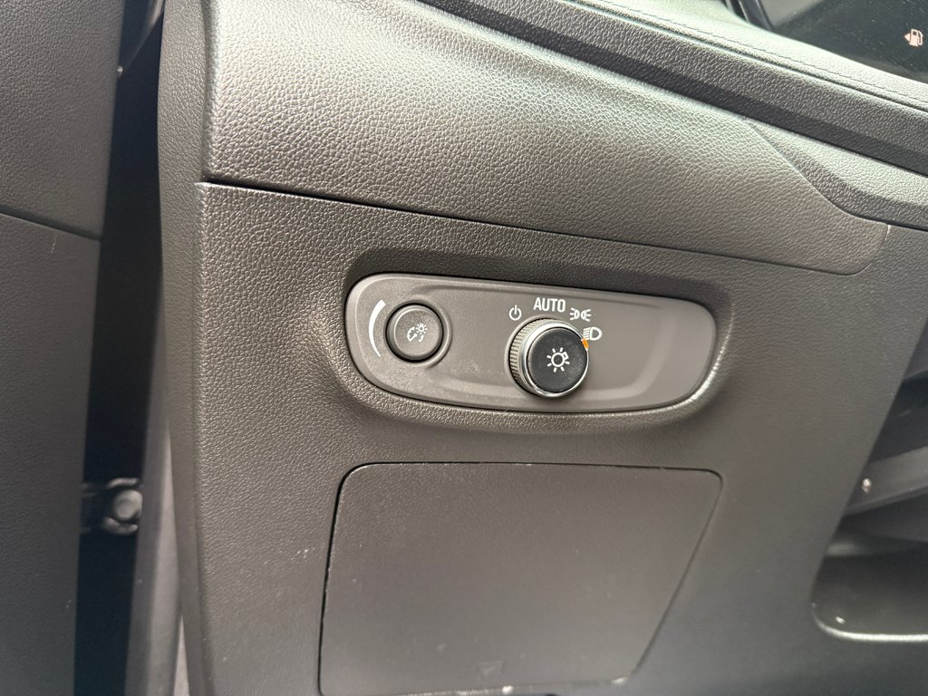 2025 Buick Encore GX Sport Touring in Drummondville, Quebec - 12 - w1024h768px