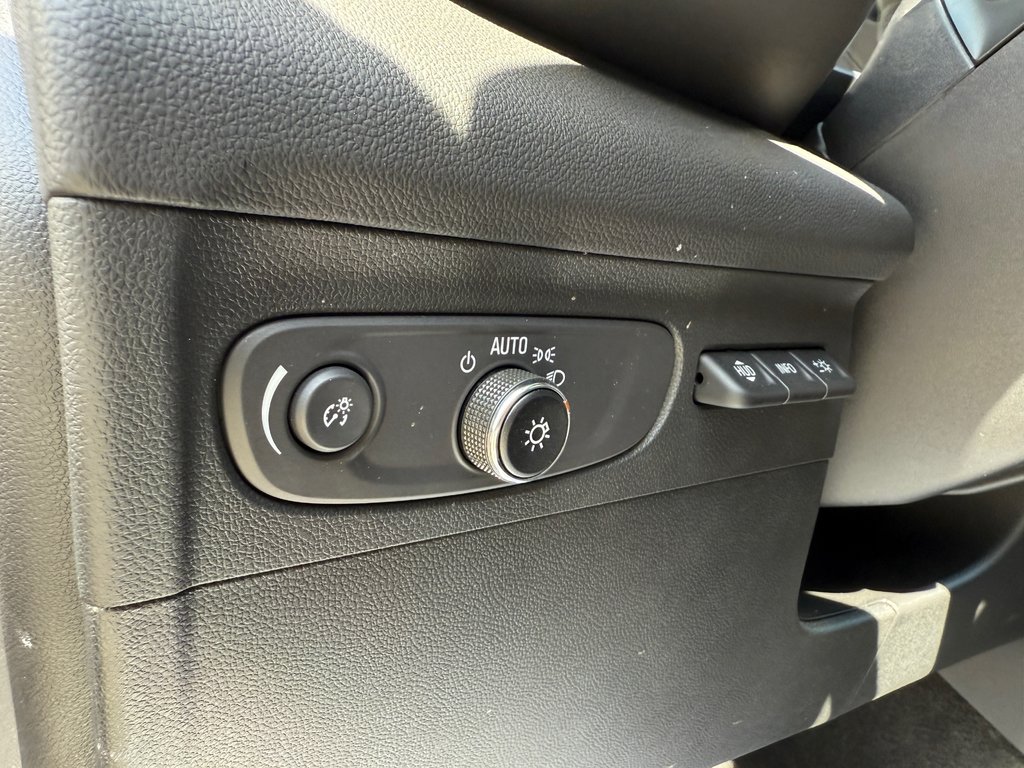 2023 Buick ENVISION Avenir in Drummondville, Quebec - 12 - w1024h768px