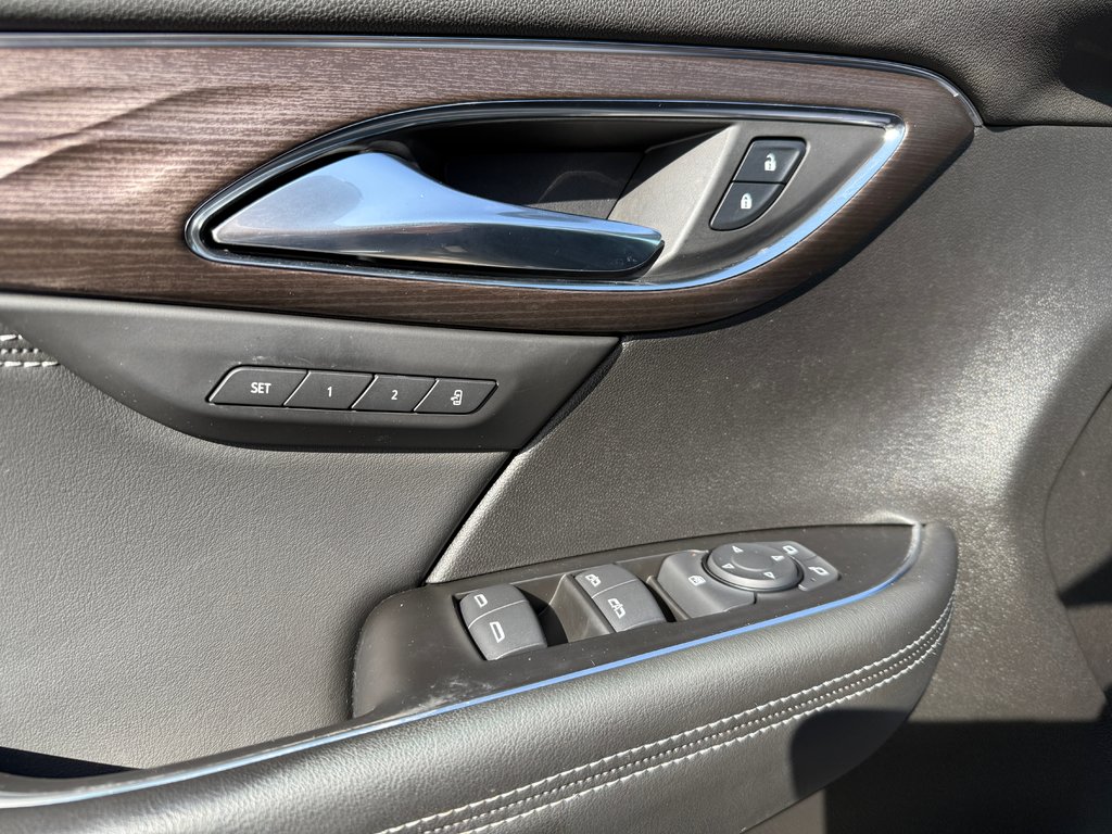 2023 Buick ENVISION Avenir in Drummondville, Quebec - 11 - w1024h768px