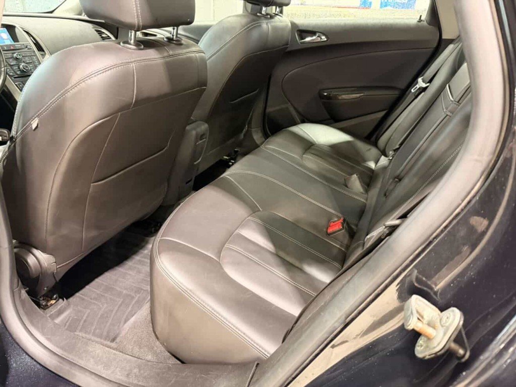 2015 Buick Verano Leather Group in Quebec, Quebec - 24 - w1024h768px