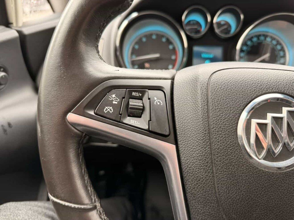 2015 Buick Verano Leather Group in Quebec, Quebec - 19 - w1024h768px