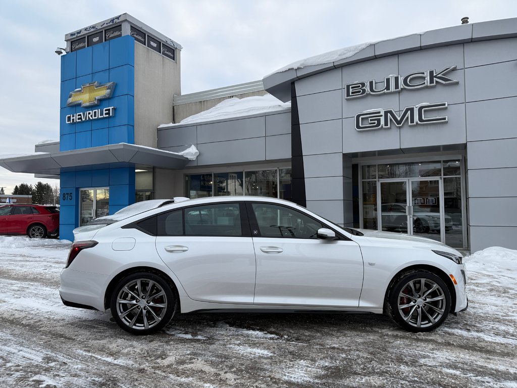 Cadillac CT5 Sport 2023 à Drummondville, Québec - 3 - w1024h768px