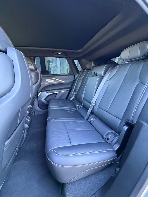 2024 Cadillac LYRIQ Sport 600E4 in Saint-Hyacinthe, Quebec - 10 - w1024h768px