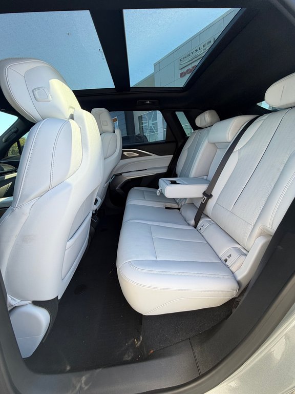 2024 Cadillac LYRIQ Sport 600E4 in Saint-Hyacinthe, Quebec - 10 - w1024h768px