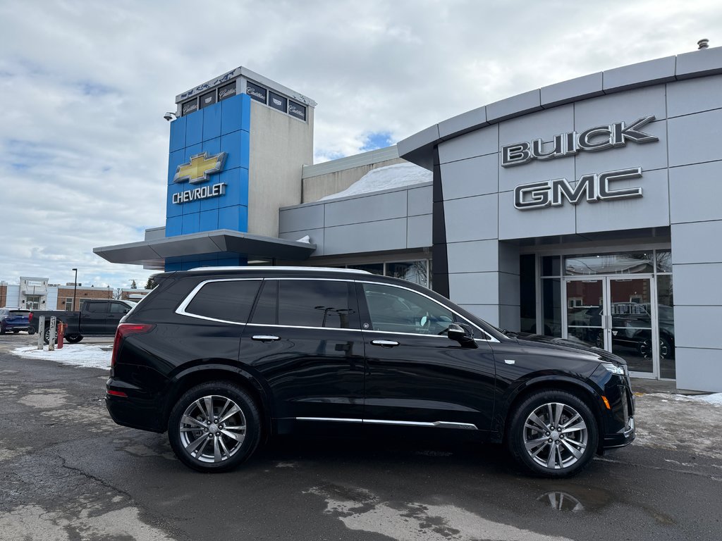 2023 Cadillac XT6 AWD Premium Luxury in Drummondville, Quebec - 3 - w1024h768px