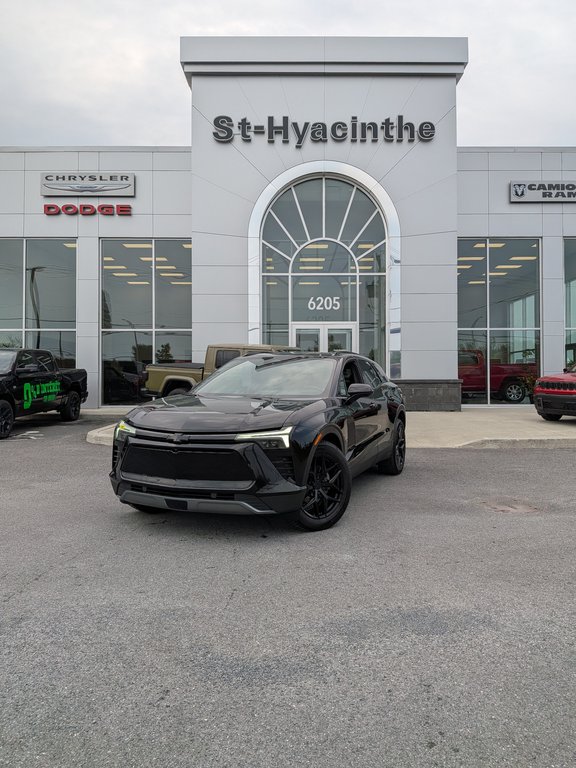 2025 Chevrolet Blazer EV AWD LT in Saint-Hyacinthe, Quebec - 1 - w1024h768px