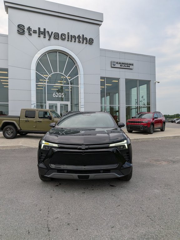 2025 Chevrolet Blazer EV AWD LT in Saint-Hyacinthe, Quebec - 4 - w1024h768px