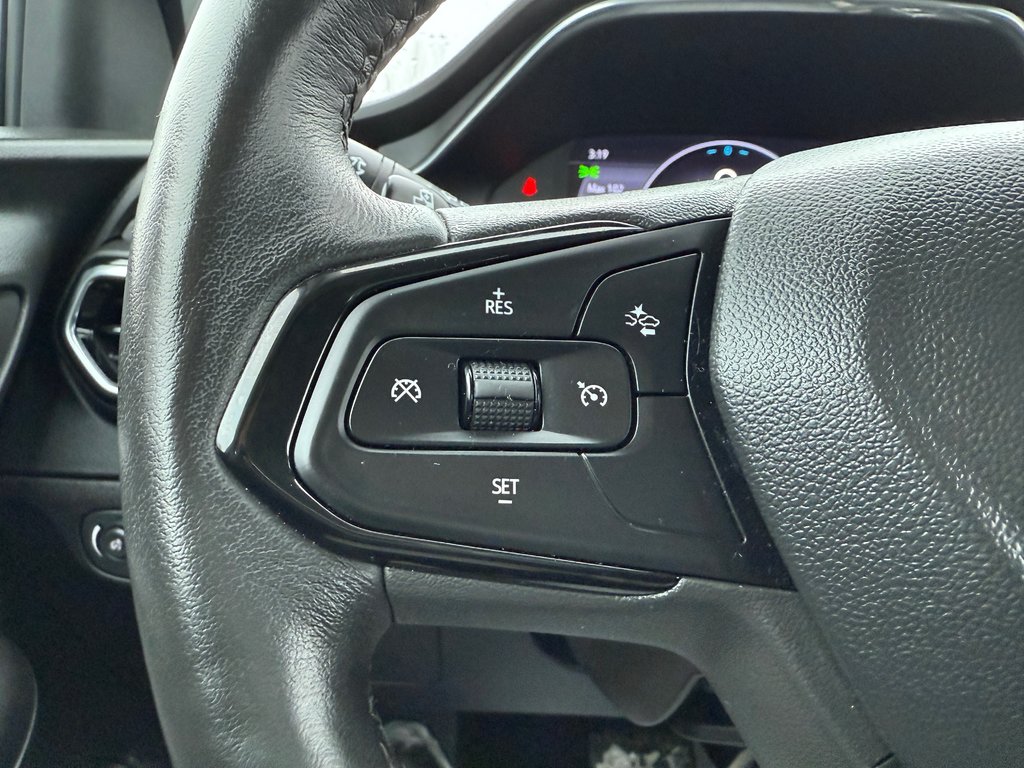 2023 Chevrolet BOLT EUV LT in Drummondville, Quebec - 13 - w1024h768px