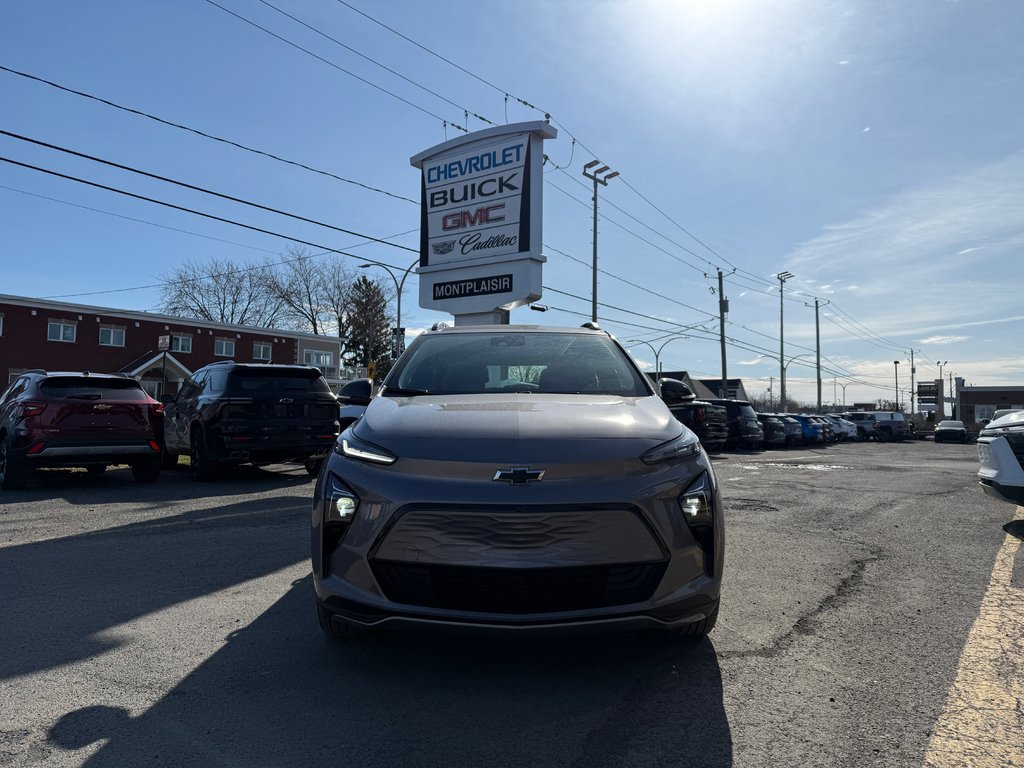 2023 Chevrolet BOLT EUV Premier in Drummondville, Quebec - 2 - w1024h768px
