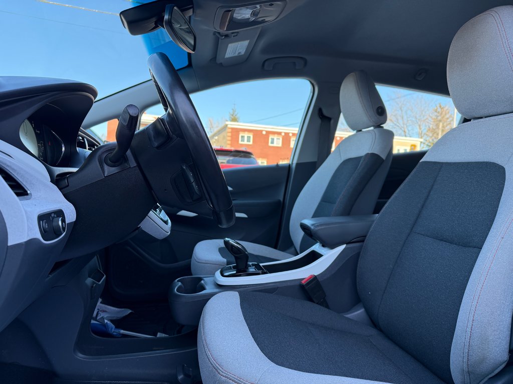 2019 Chevrolet Bolt EV LT in Drummondville, Quebec - 8 - w1024h768px