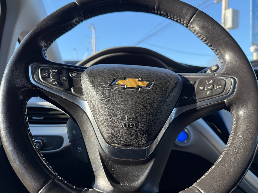 2019 Chevrolet Bolt EV LT in Drummondville, Quebec - 13 - w1024h768px