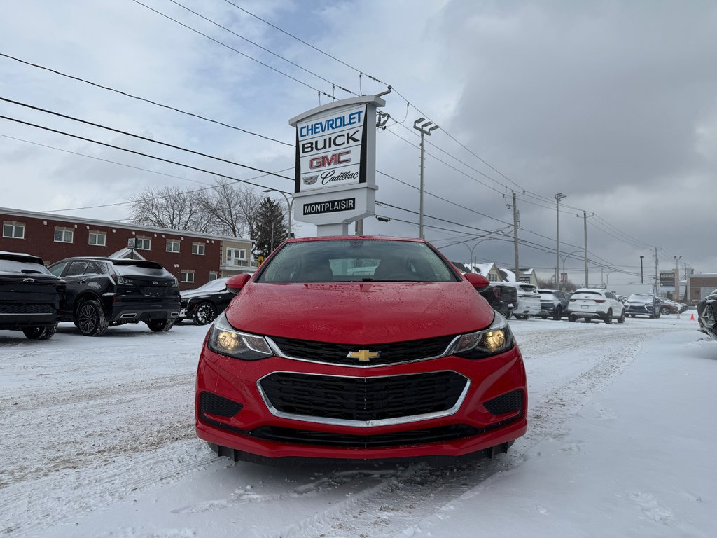 2018 Chevrolet Cruze LT in Drummondville, Quebec - 2 - w1024h768px