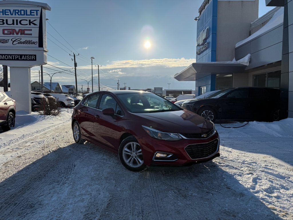 2018 Chevrolet Cruze LT in Drummondville, Quebec - 1 - w1024h768px