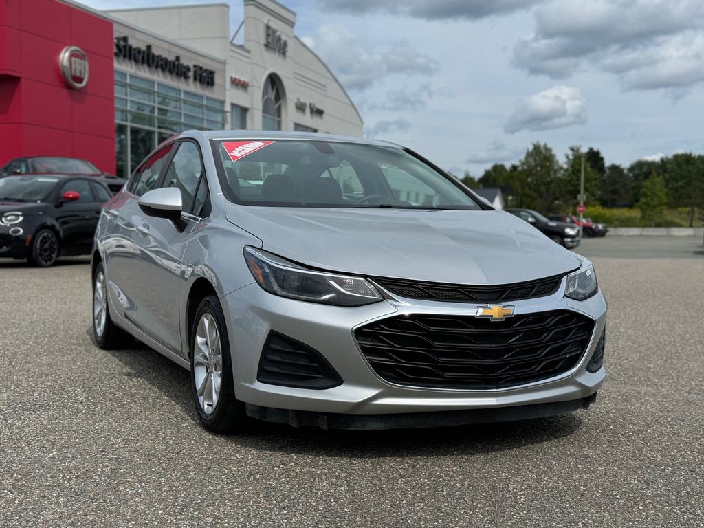 2019  Cruze LT AUTOMATIQUE CLIMATISEUR in Sherbrooke, Quebec - 2 - w1024h768px