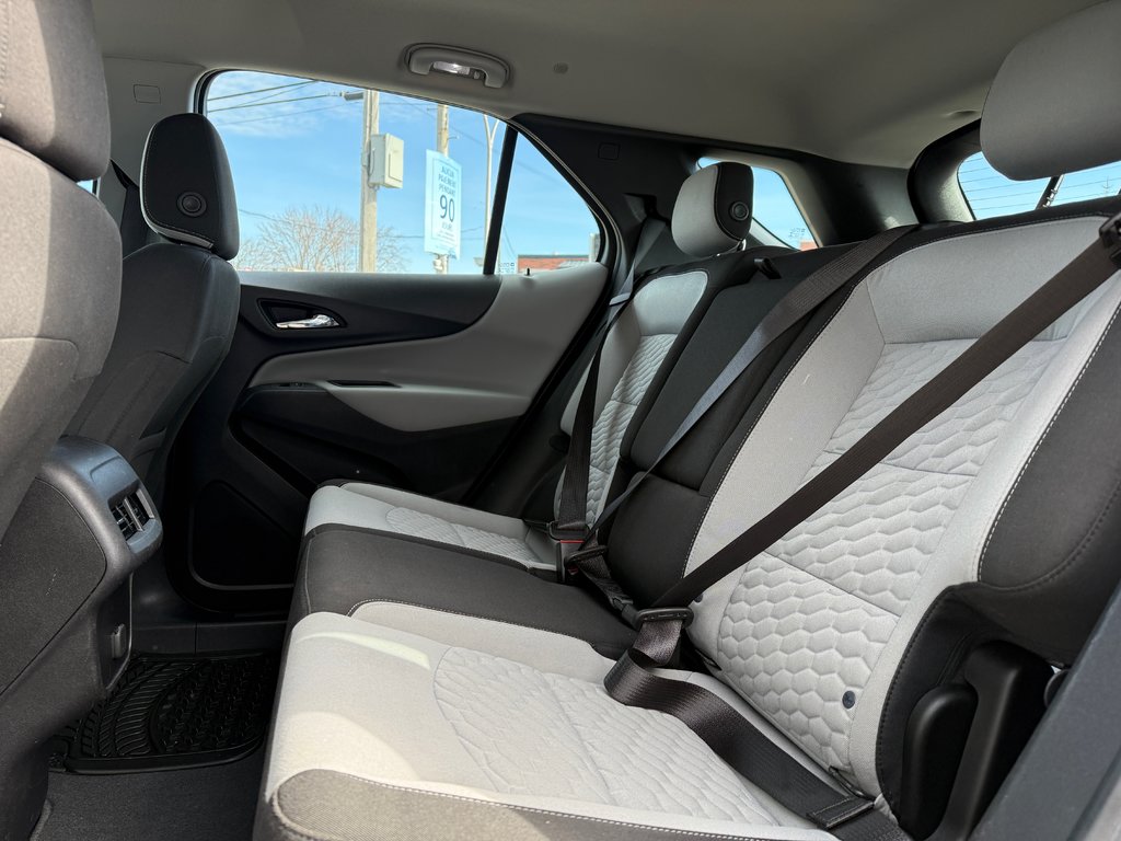 2018 Chevrolet Equinox LS in Drummondville, Quebec - 9 - w1024h768px