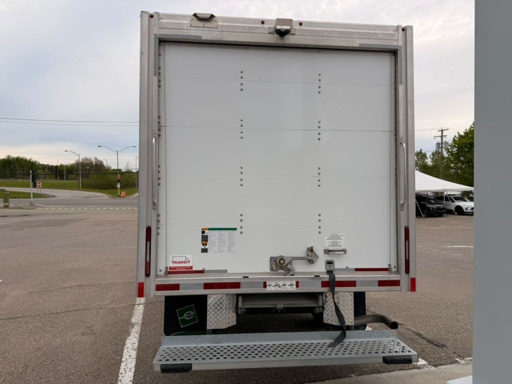 2025 Chevrolet Express Commercial Cutaway 3500 VAN 159 in Quebec, Quebec - 7 - w1024h768px