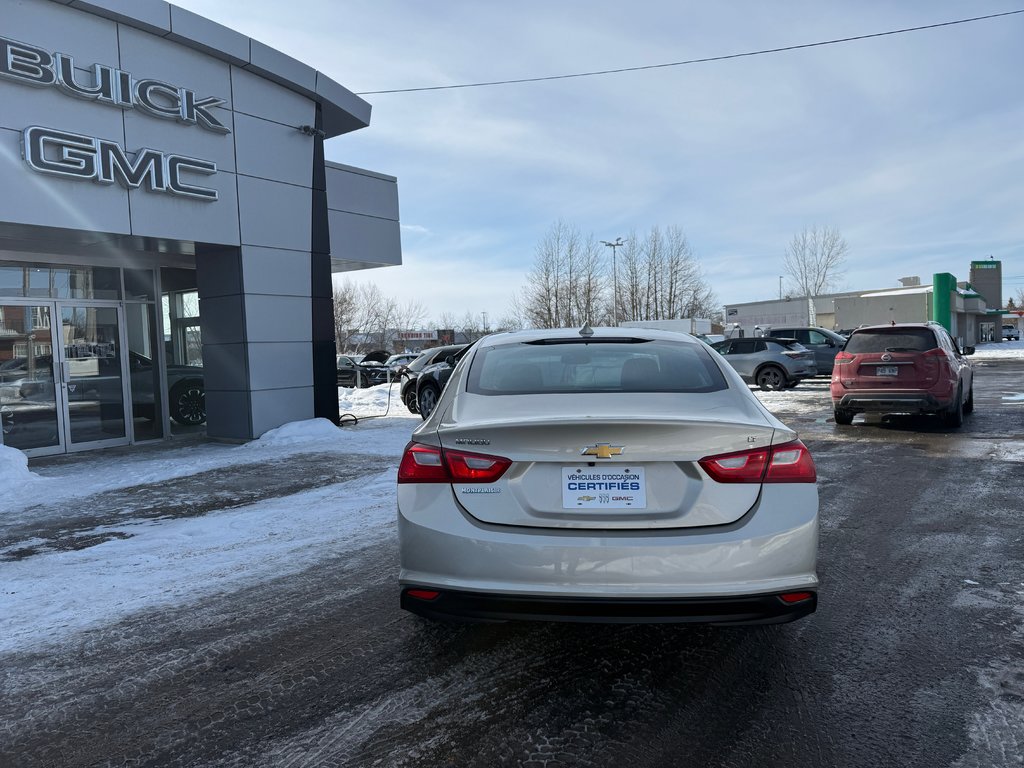 2016 Chevrolet Malibu LT in Drummondville, Quebec - 4 - w1024h768px