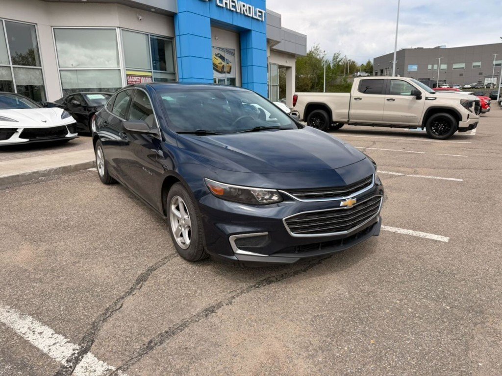 Chevrolet Malibu LS 2016 à Québec, Québec - 3 - w1024h768px