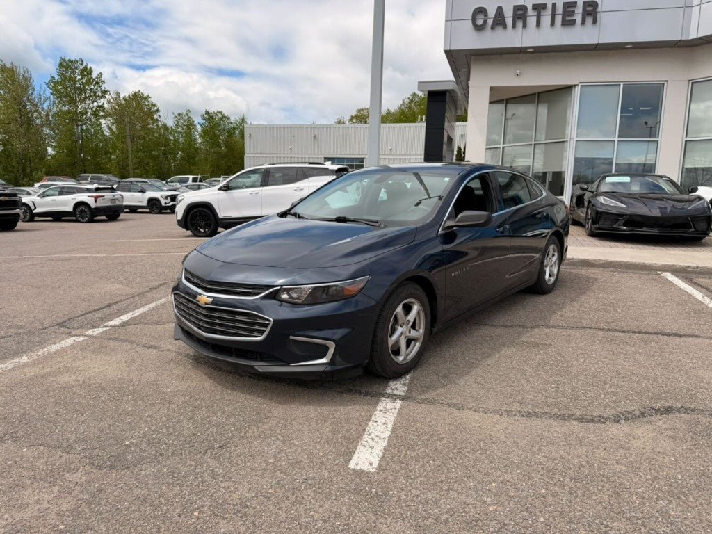 Chevrolet Malibu LS 2016 à Québec, Québec - 1 - w1024h768px