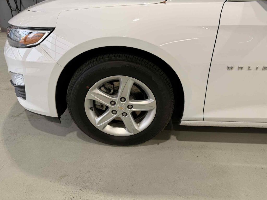 2024 Chevrolet Malibu LS in Quebec, Quebec - 9 - w1024h768px