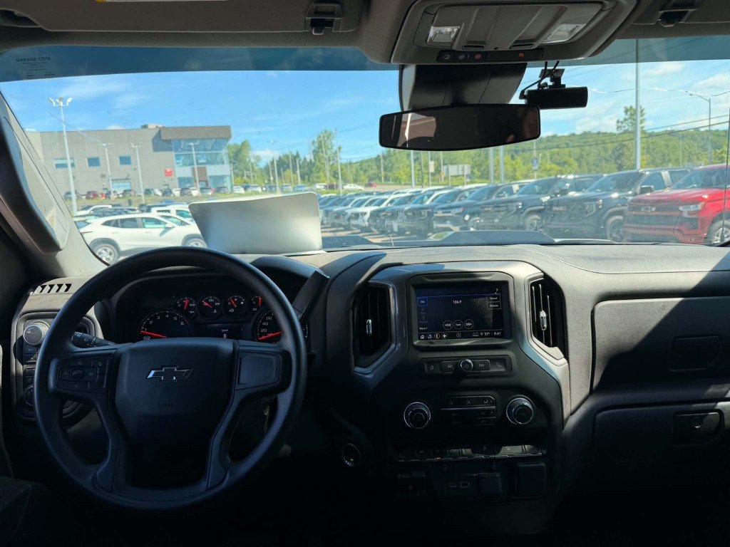2025 Chevrolet Silverado 1500 Custom Trail Boss in Quebec, Quebec - 9 - w1024h768px