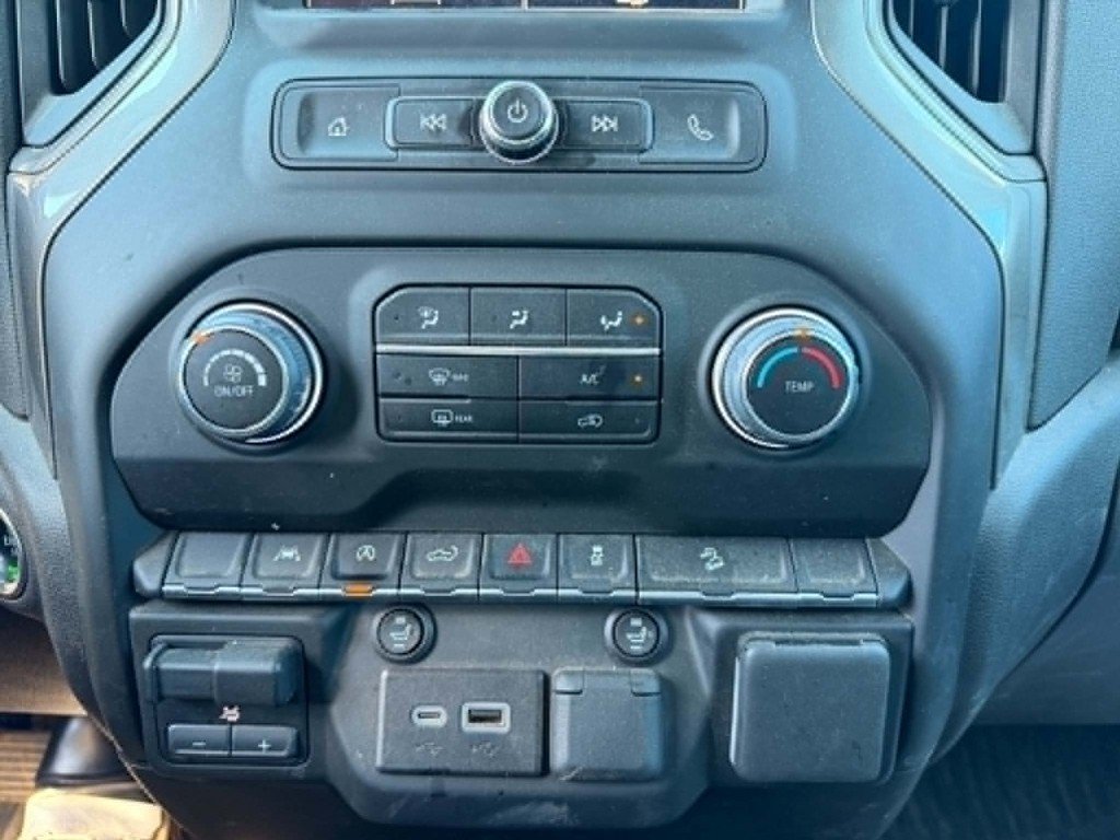 2025 Chevrolet Silverado 1500 Custom Trail Boss in Quebec, Quebec - 12 - w1024h768px