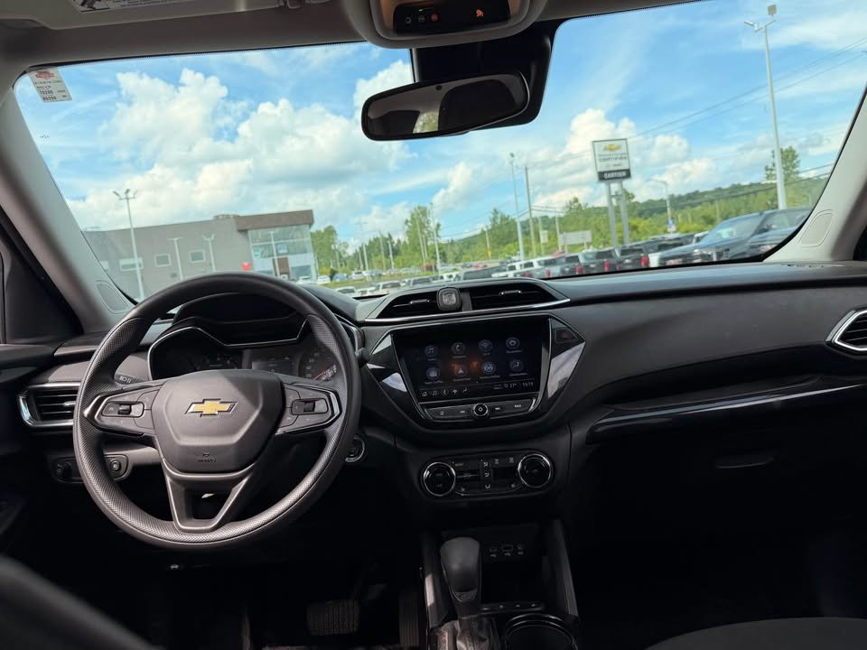 2023 Chevrolet Trailblazer LT in Quebec, Quebec - 10 - w1024h768px