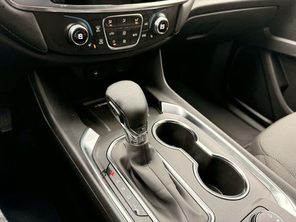 2022 Chevrolet Traverse LT Cloth in Quebec, Quebec - 21 - w1024h768px