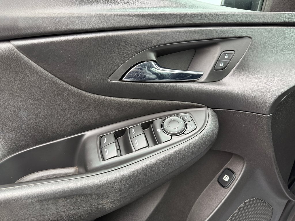 2019  Volt LT in Drummondville, Quebec - 11 - w1024h768px