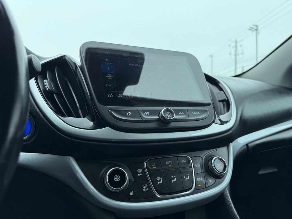 2019 Chevrolet Volt LT in Drummondville, Quebec - 16 - w1024h768px