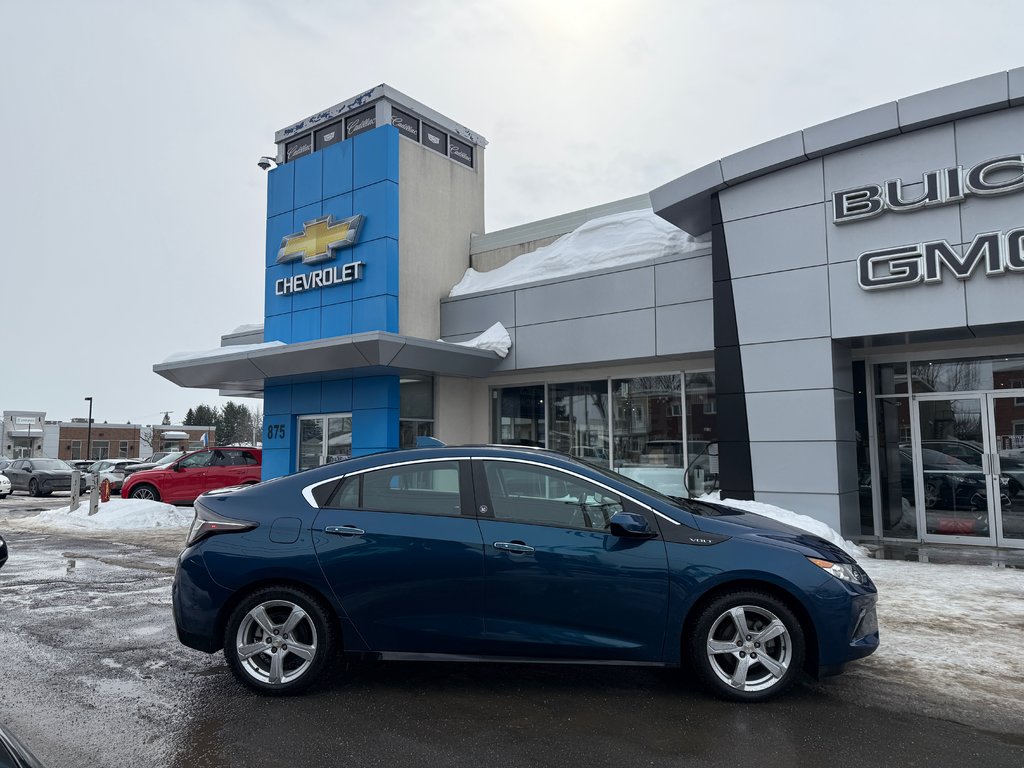 2019 Chevrolet Volt LT in Drummondville, Quebec - 3 - w1024h768px