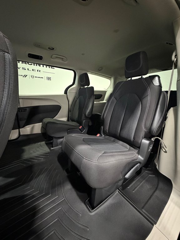 Chrysler Grand Caravan SXT 2024 à Saint-Hyacinthe, Québec - 10 - w1024h768px