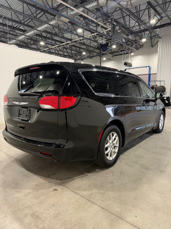 Chrysler Grand Caravan SXT 2024 à Saint-Hyacinthe, Québec - 5 - w1024h768px