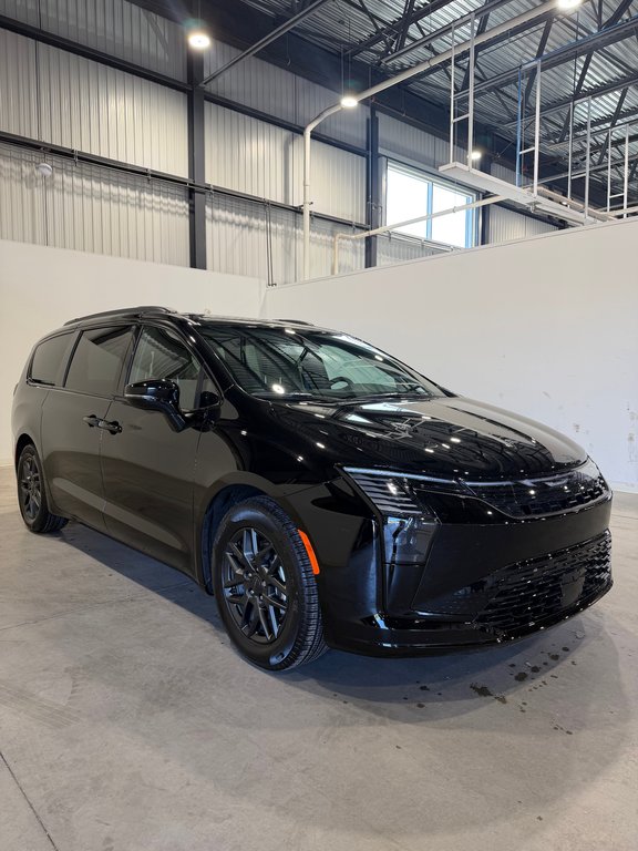 Chrysler Pacifica SELECT 2027 à Saint-Hyacinthe, Québec - 3 - w1024h768px