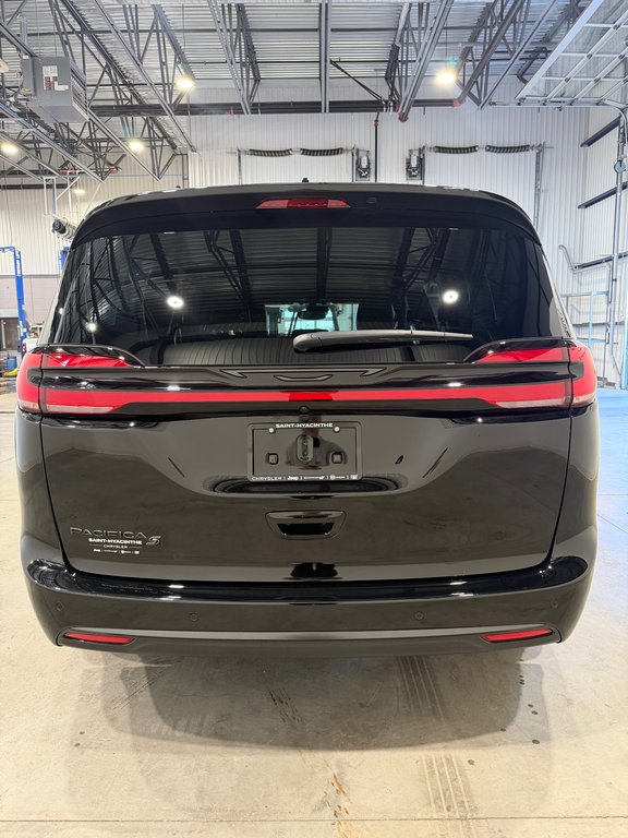 Chrysler Pacifica SELECT 2027 à Saint-Hyacinthe, Québec - 7 - w1024h768px
