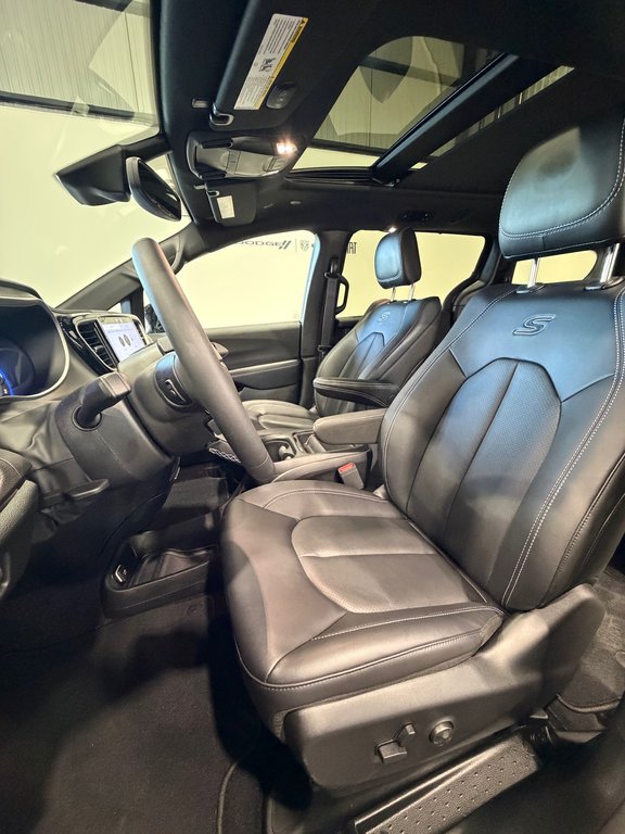 Chrysler Pacifica SELECT 2027 à Saint-Hyacinthe, Québec - 15 - w1024h768px