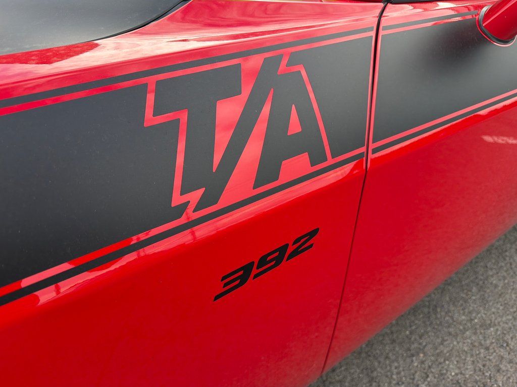 2022 Dodge Challenger Scat Pack 392 in St-Jean-Sur-Richelieu, Quebec - 10 - w1024h768px