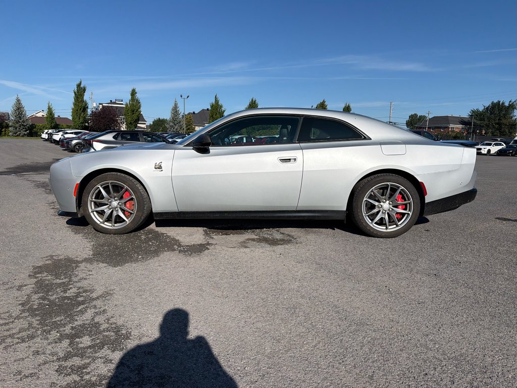 Dodge Charger Daytona Scat Pack 2024 à St-Jean-Sur-Richelieu, Québec - 2 - w1024h768px