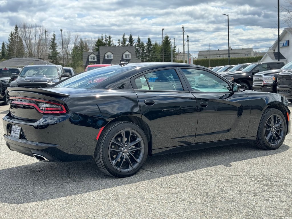 2023  Charger SXT PLUS AWD | TOIT OUVRANT in Sherbrooke, Quebec - 4 - w1024h768px