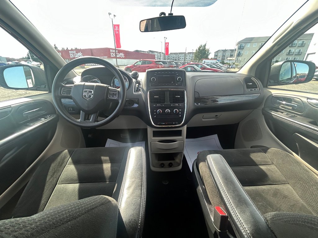 Grand Caravan SE  2015 à Rivière-du-Loup, Québec - 12 - w1024h768px